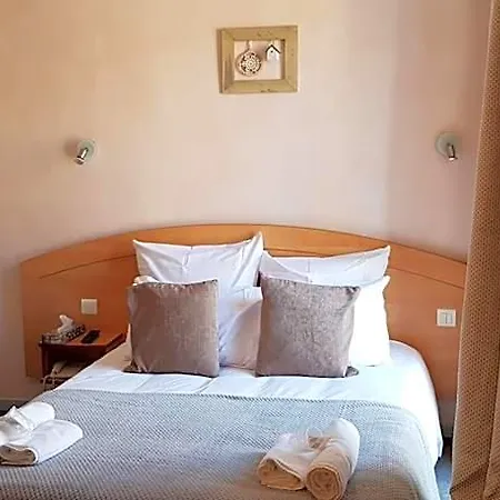 Terminus Hotel Vizos